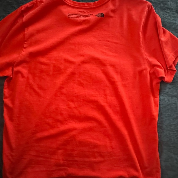 The North Face Graphic  T Shirt Women’s  XL - Picture 5 of 5